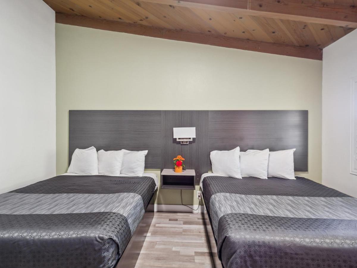 Discovery Inn Monterey Bay Сийсайд Екстериор снимка